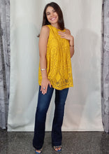 Load image into Gallery viewer, Sun Flower Lace Top