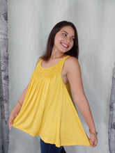 Load image into Gallery viewer, Crochet Detail Top
