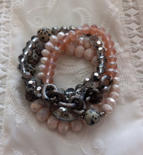 Load image into Gallery viewer, Glass Bead Stretch Bracelet
