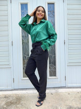 Load image into Gallery viewer, Feather cuffs Green Blouse
