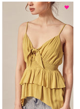Load image into Gallery viewer, High-Low  Front Tie Top
