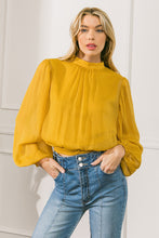 Load image into Gallery viewer, High Neckline Top
